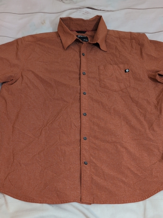 Marmot Other - Marmot Aerobora Short-Sleeve Button-Up Shirt in the Picante Orange size XXL